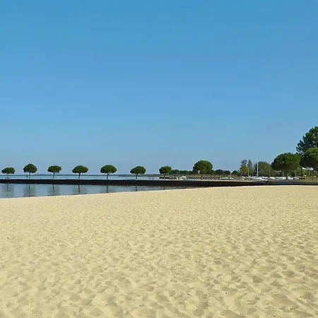 Σπίτι διακοπών Holiday Home, *